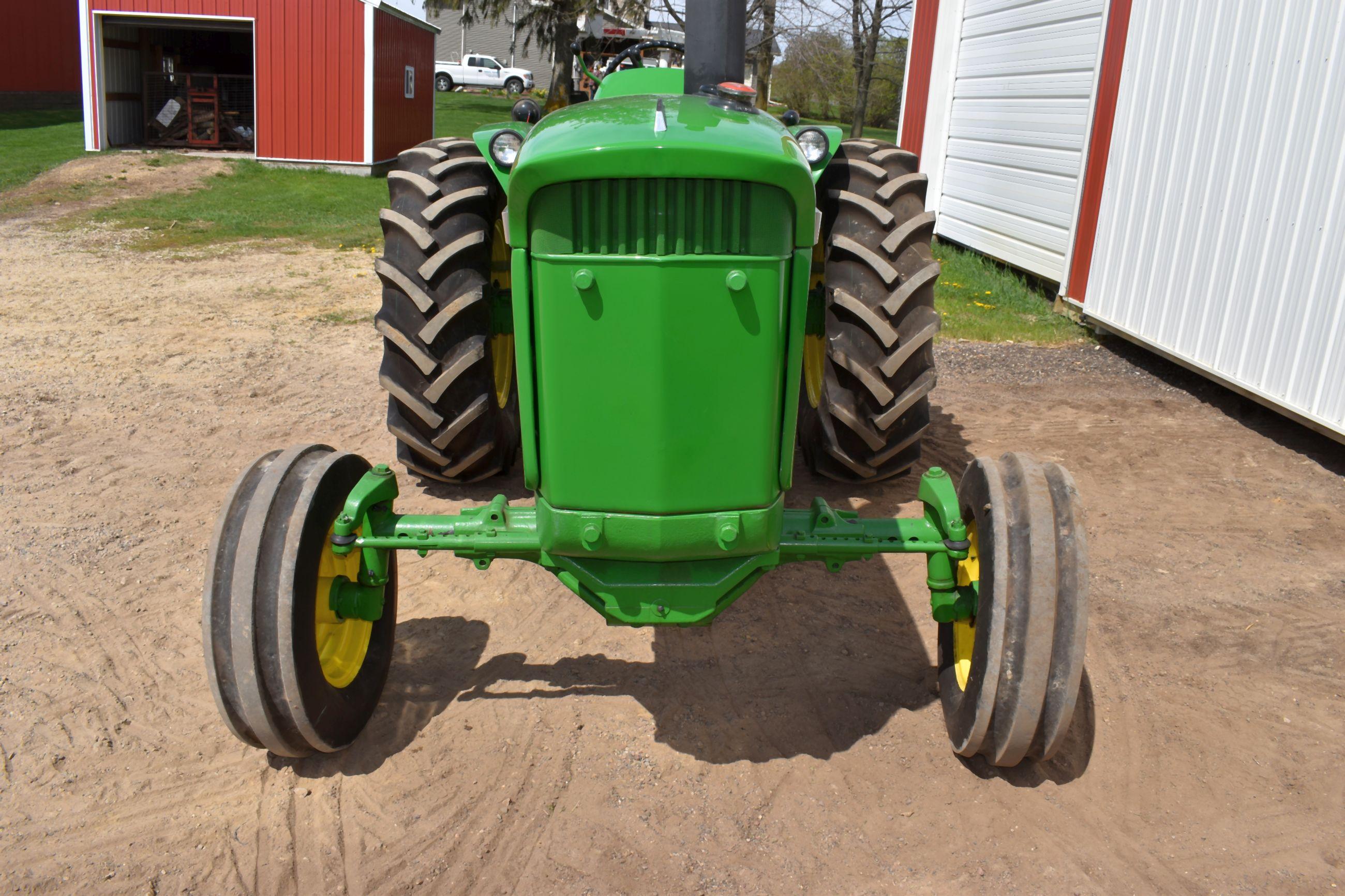 1961 John Deere 3010 Row Crop Utility Tractor, Gas, Wide Front, Open Station, Single hydraulic, 16.9