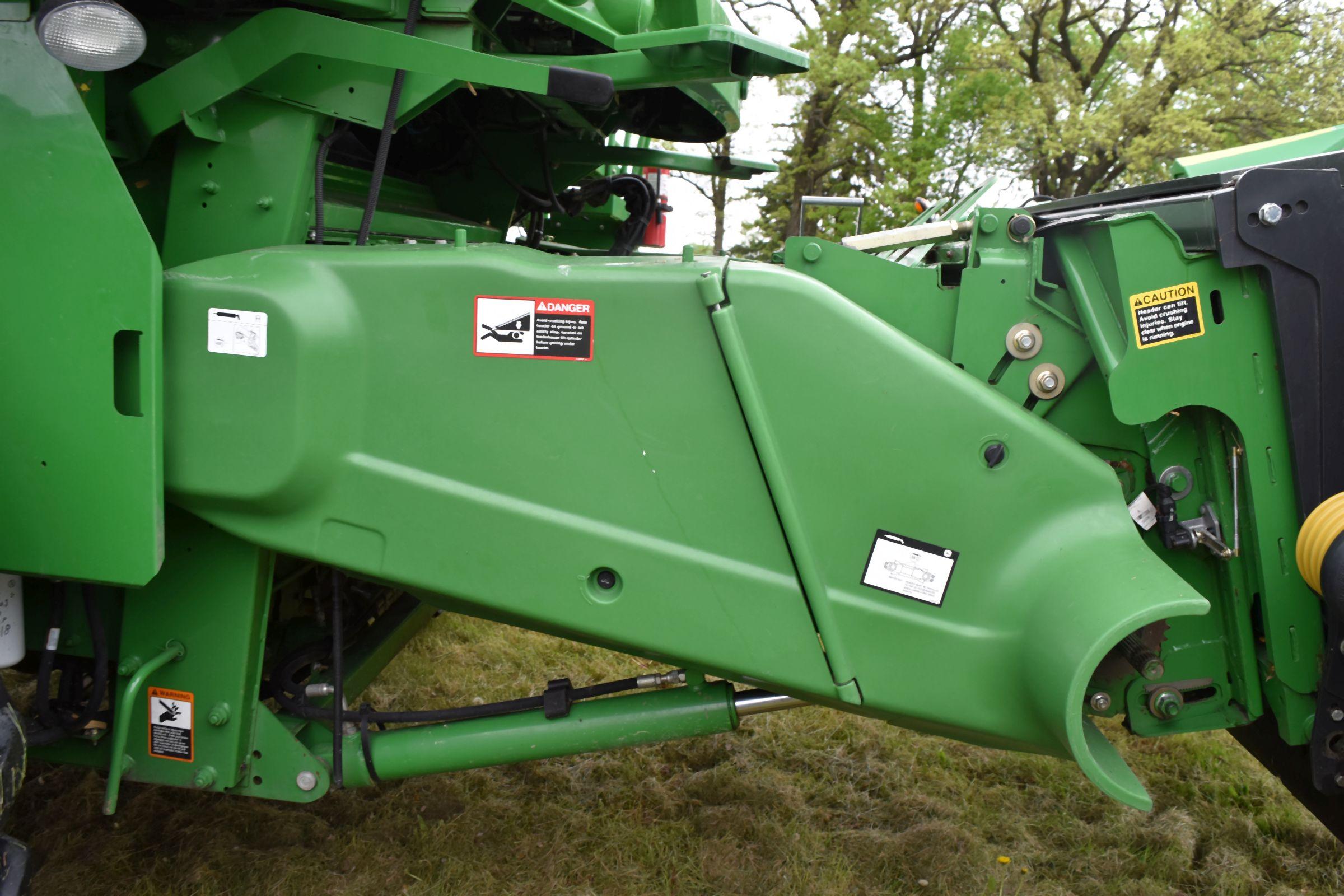 2012 John Deere S670 RWD, 1067 Sep/1596 Eng Hours, Chopper/Spreader, Contour Master, Mauer Bin Toppe