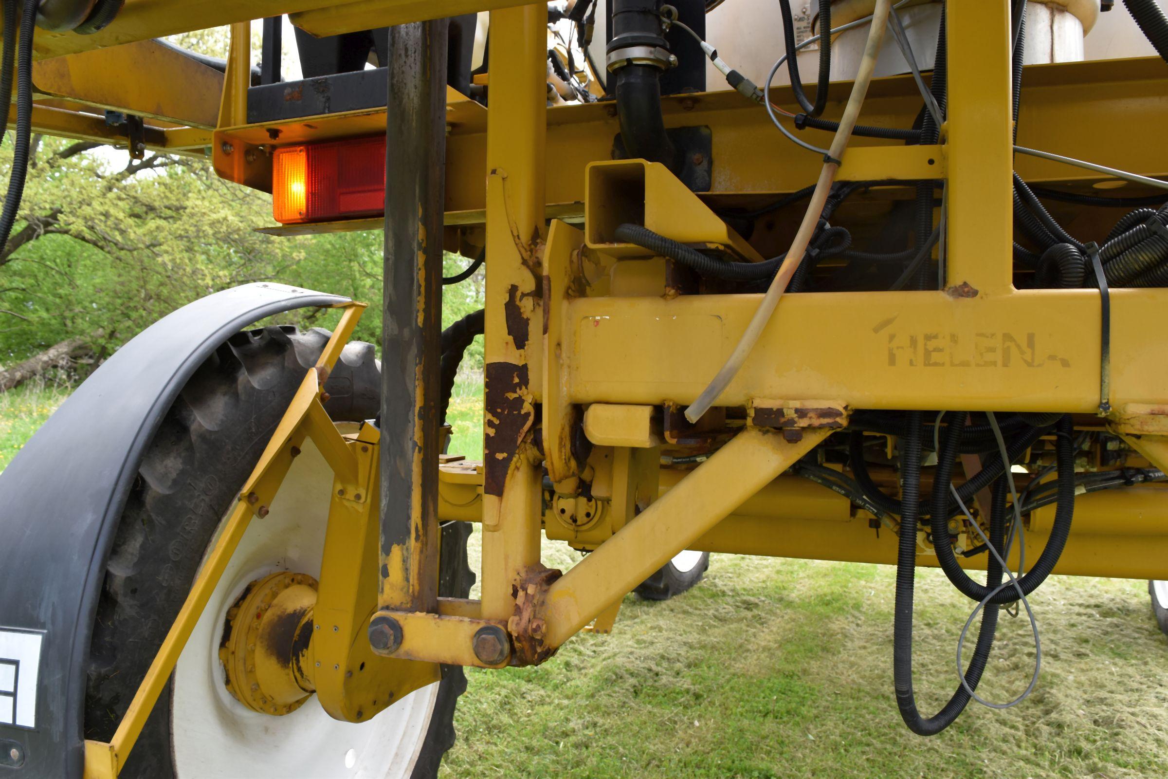 2006 Ag-Chem 1074 Self Propelled Crop Sprayer, 3429 Hours, 1100 Gallon Stainless Steel Tank, 90’ Boo