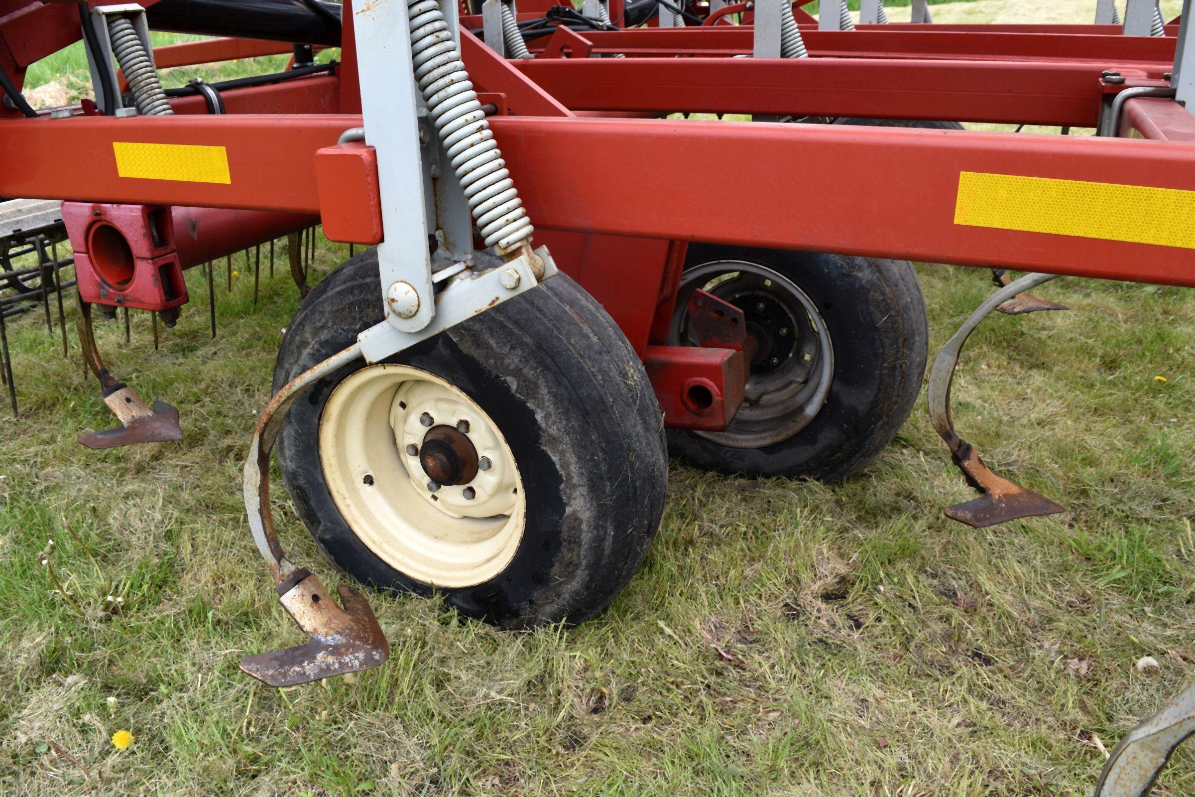 Wilrich QX2 Field Cult, 50.5’ Rolling Basket, 3 Bar Harrow, Gauge Wheels, Floating Hitch, 9” Sweeps,