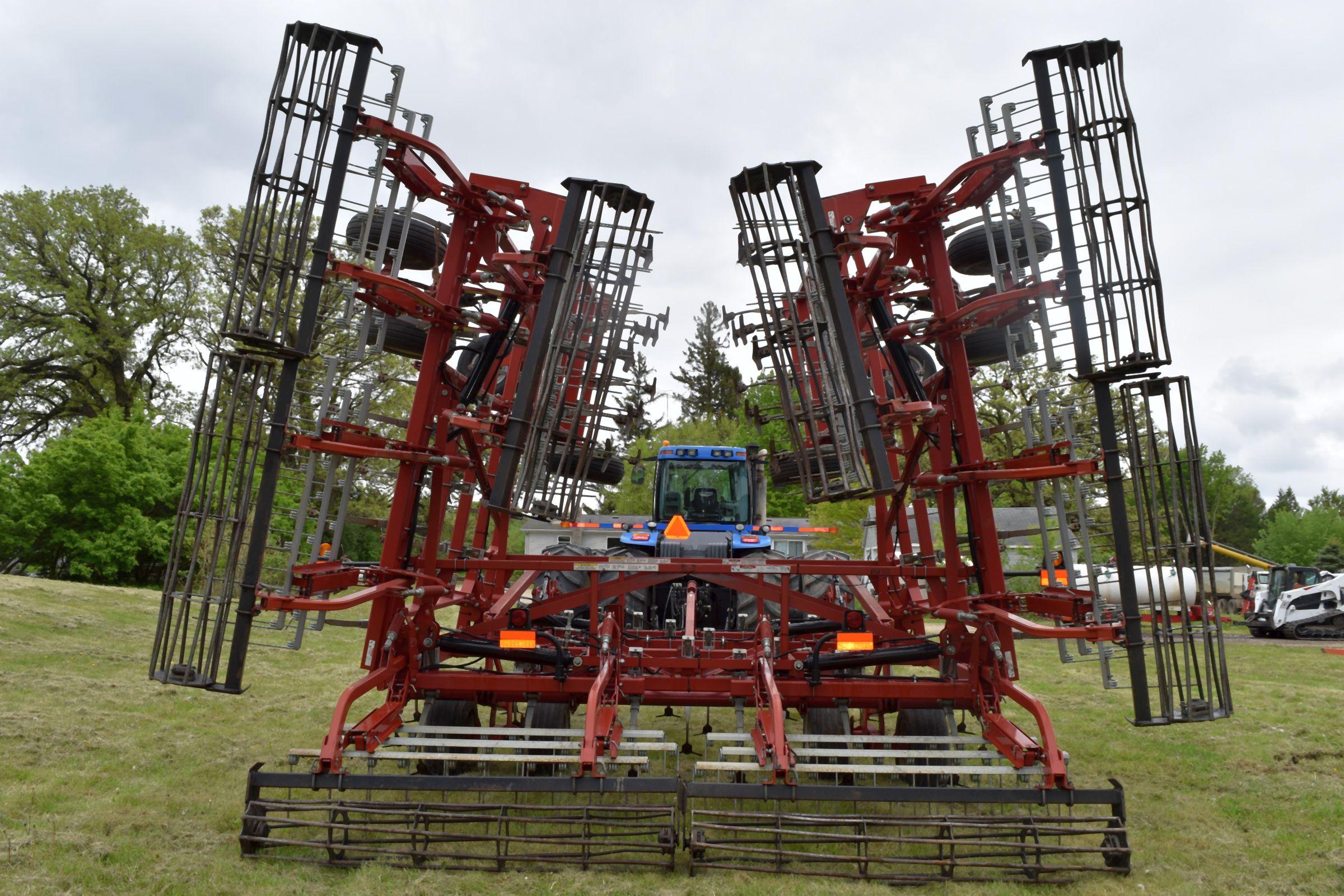 Wilrich QX2 Field Cult, 50.5’ Rolling Basket, 3 Bar Harrow, Gauge Wheels, Floating Hitch, 9” Sweeps,