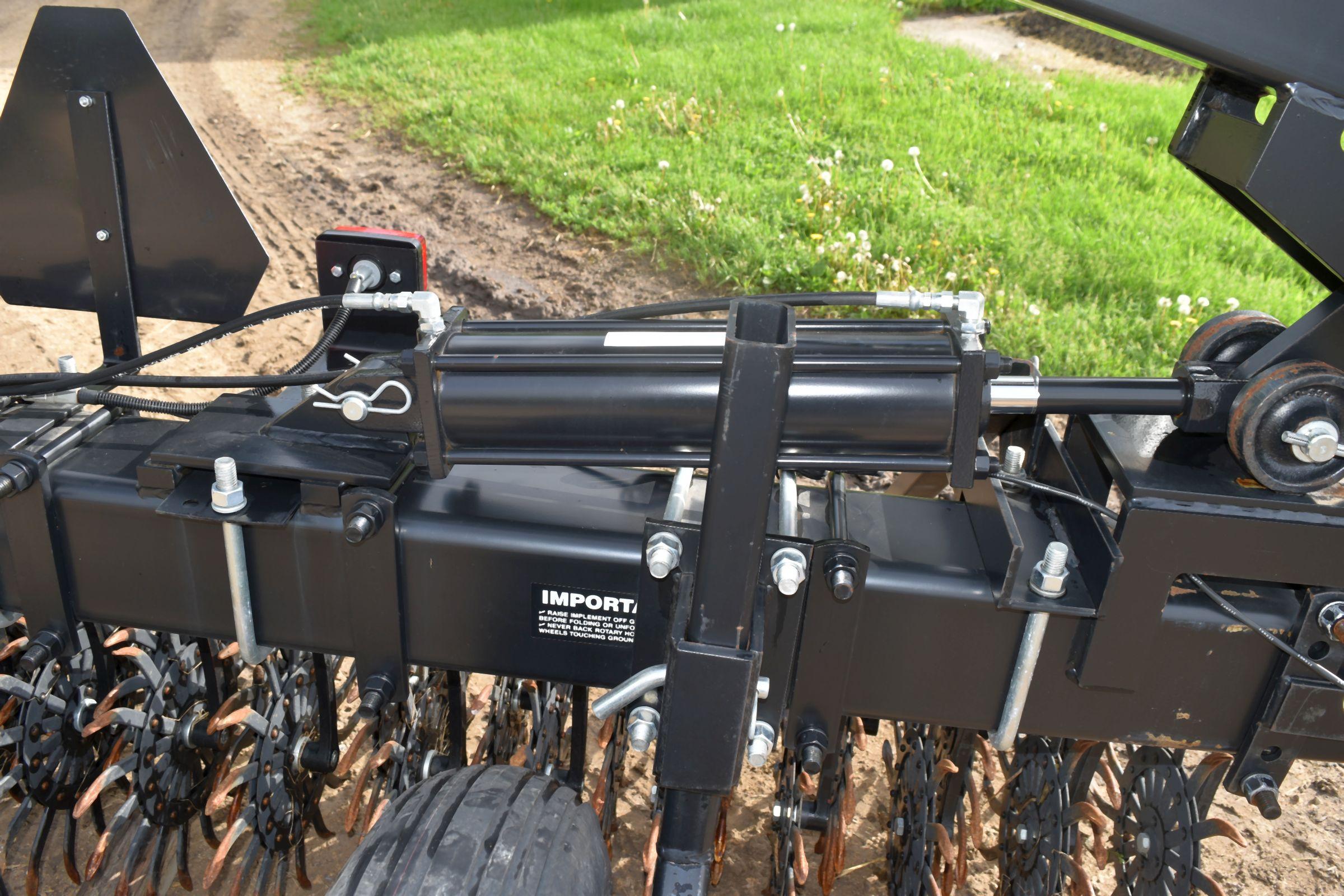 Yetter 3541, 41’ Rotary Hoe, 3pt, Hyd Fold, Like New, Stone Guard, Stabilizer Wheels On Wings, Good