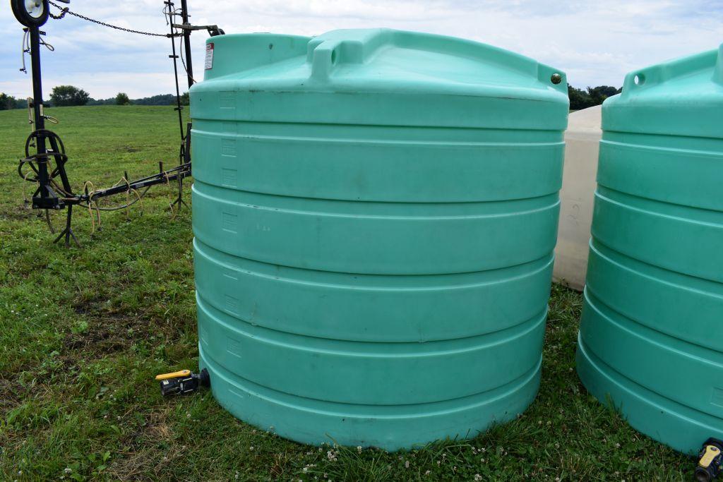 1550 Gallon Poly Tank With Banjo Valve