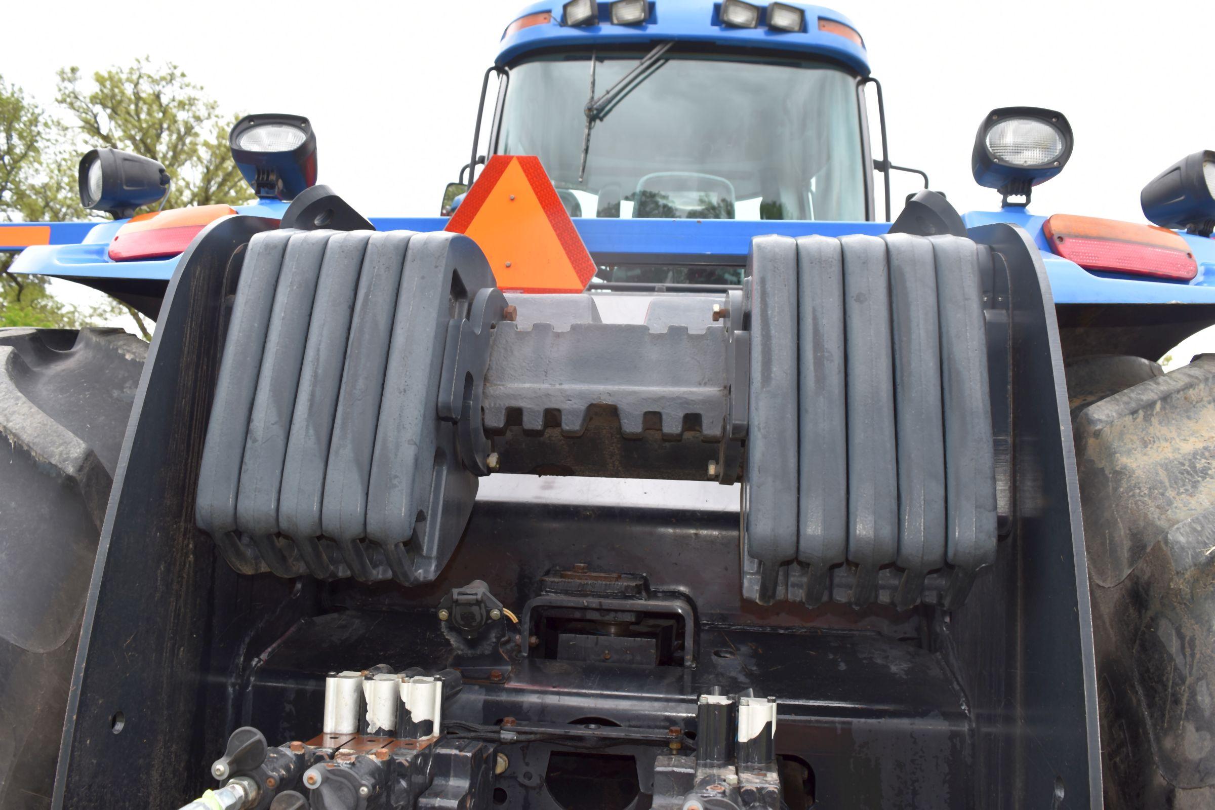 2005 New Holland TJ425 4x4 Cummins QSX-15 Diesel, 4278hrs, Bare Back, 16sp P/S, 5 Hydraulics, Rear W