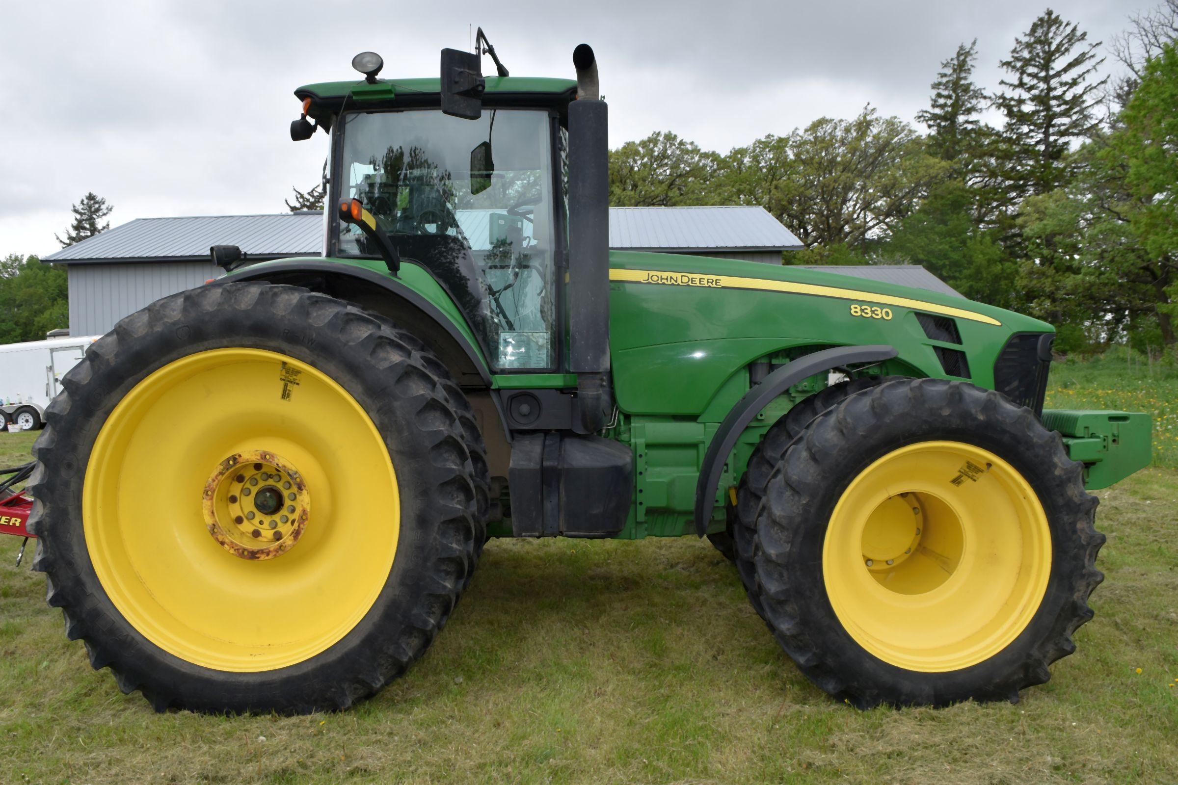 2007 John Deere 8330 MFWD, 3732 Hours, 380/90R54 Duals 70%, 380/80R38 Front Duals, Big 1000PTO, 4 Hy