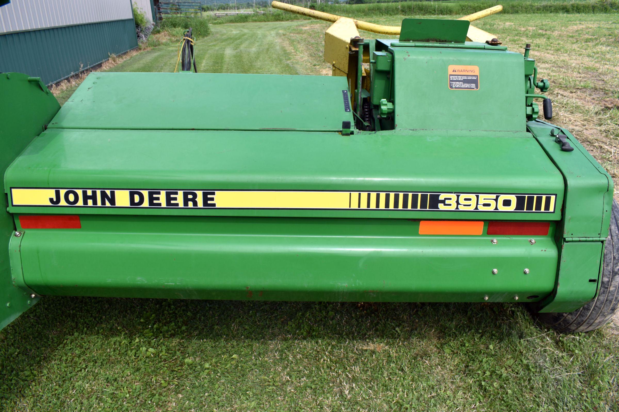 John Deere 3950 Forage Harvestor, Hyd Swing Hitch, Hyd Spout, 1000PTO, 2 Row 36” Corn Head, 6’ Hay H