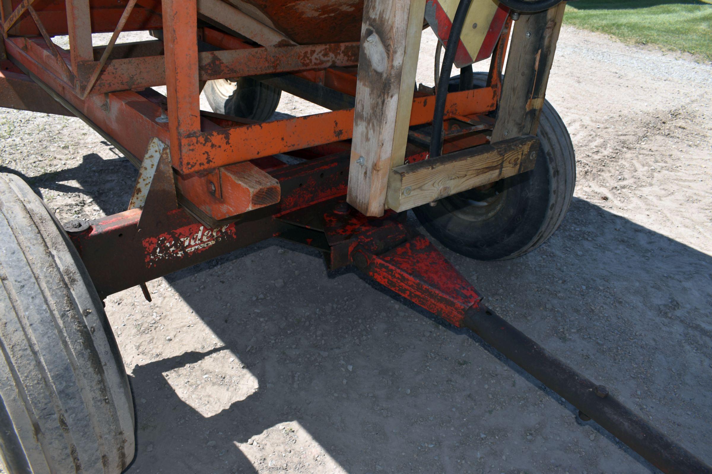 Killbros 300 Gravity Box With 11’ Hyd Drive Brush Auger And Lundell 1276 Running Gear, Roll Tarp