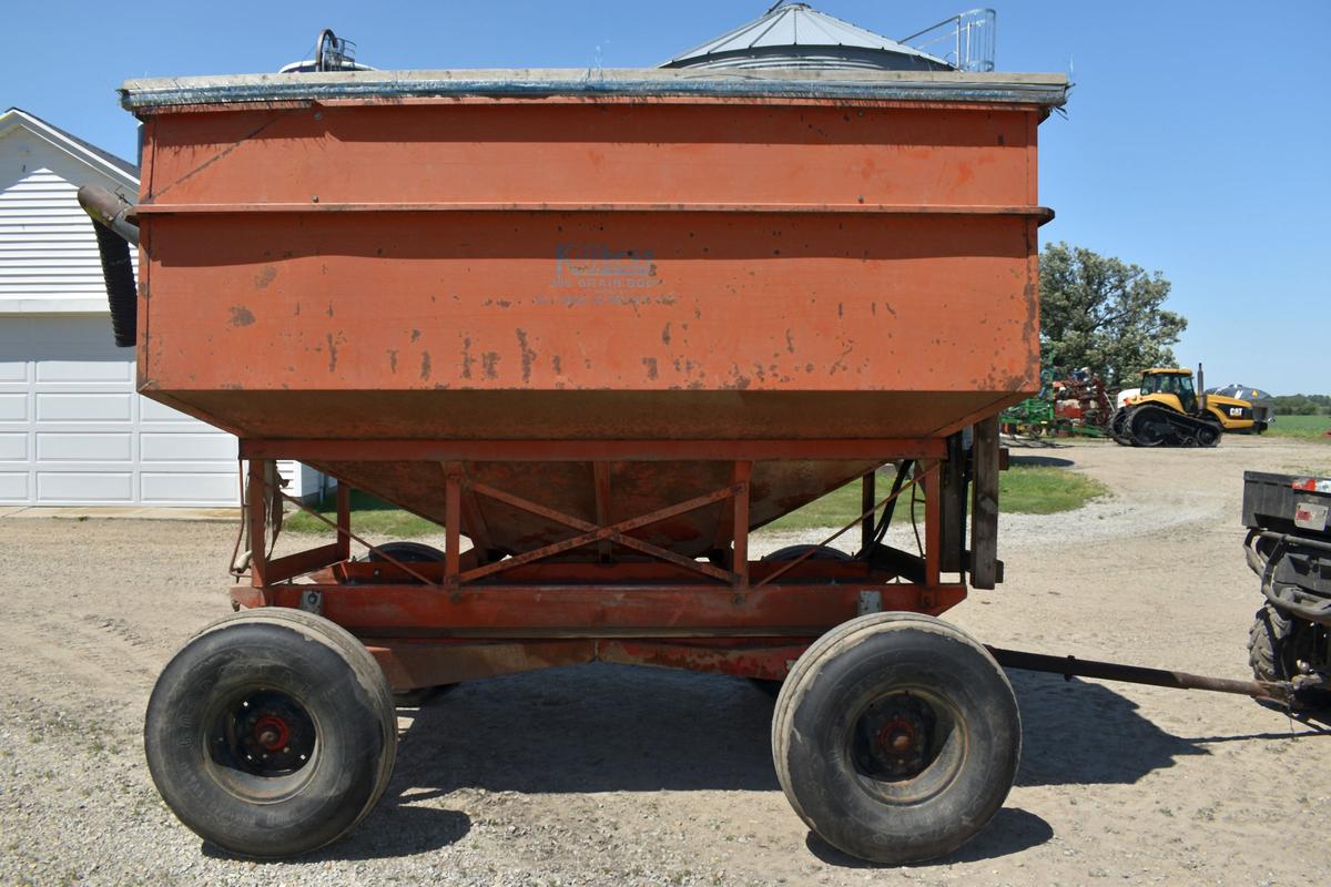 Killbros 300 Gravity Box With 11’ Hyd Drive Brush Auger And Lundell 1276 Running Gear, Roll Tarp