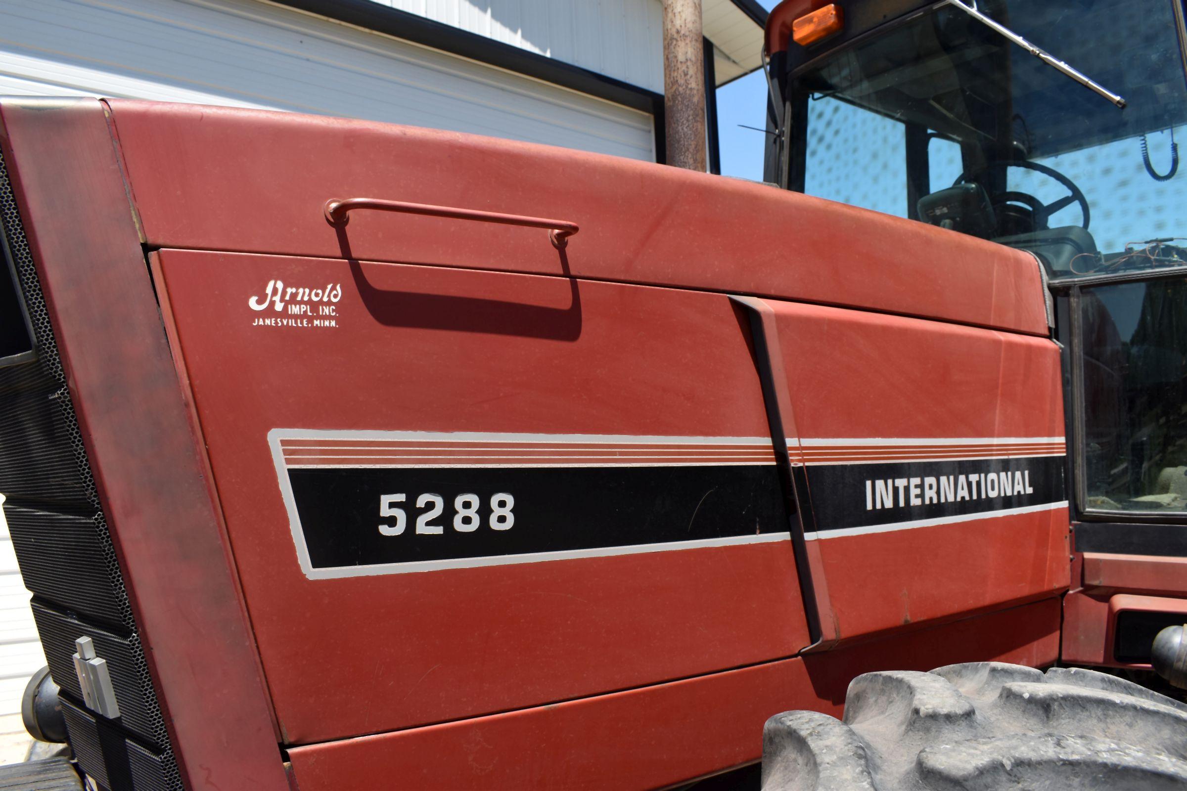 1984 IHC 5288 MFWD, 8299 Hours, 18.4x42 Duals 75%, 1000PTO, 3 Hydraulics, 3pt Quick Hitch, Ag Leader