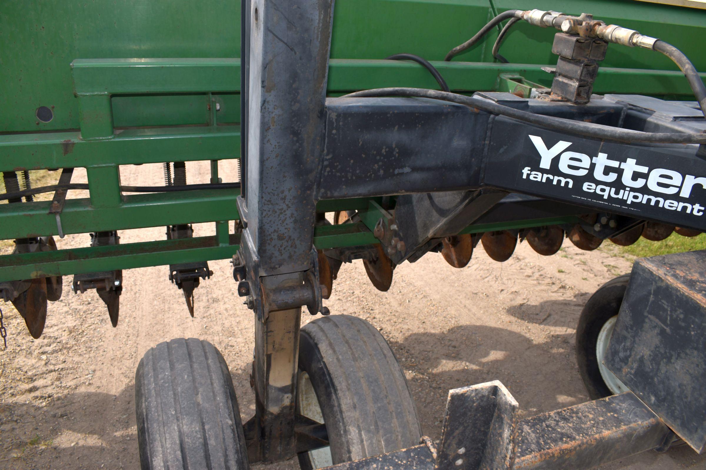 Yetter 3pt Hydraulic Drill Caddy, Danish Tine Track Cover