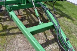 John Deere 980 Field Cultivator, 3 Bar Tine Harrow, 28.5’, Depth Control, 7.5” Sweeps, Knock On/Off,