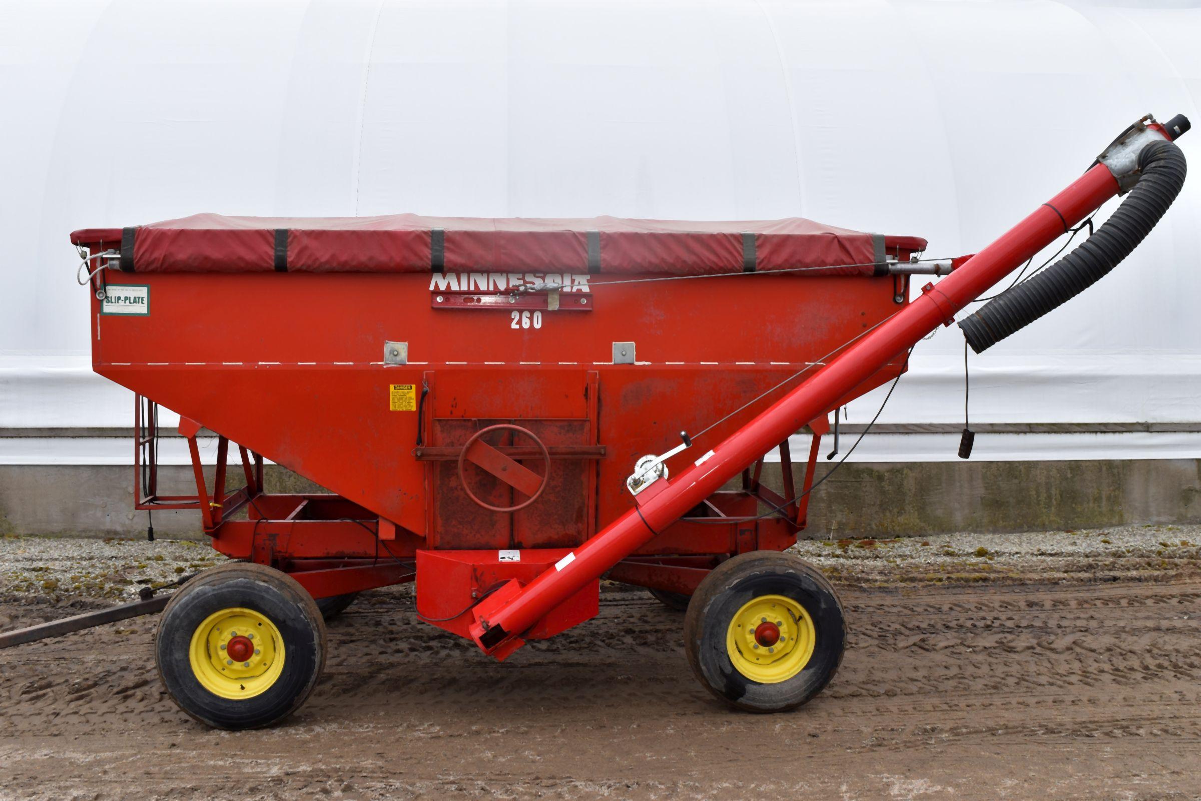 MN 260 Gravity Box, 8 Ton Gear, Tarp, 12’ Auger