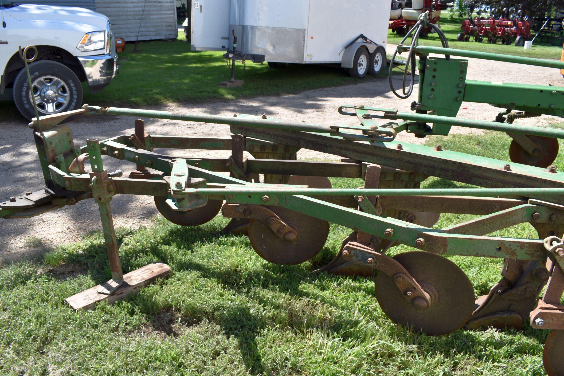 John Deere F145H Plow 4 x 14’s, 3pt, Coulters, In-Furrow