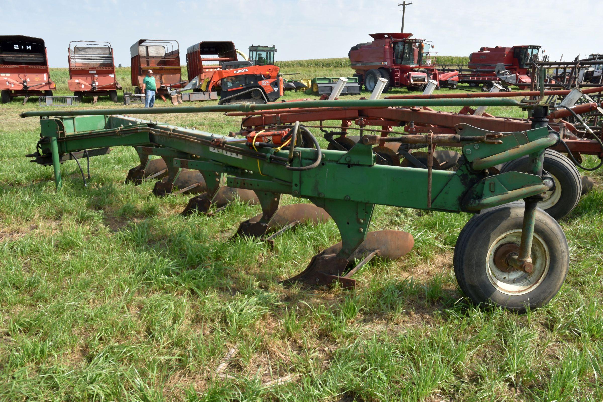 Oliver 588 Plow, 5x18's, 3pt. In-Furrow