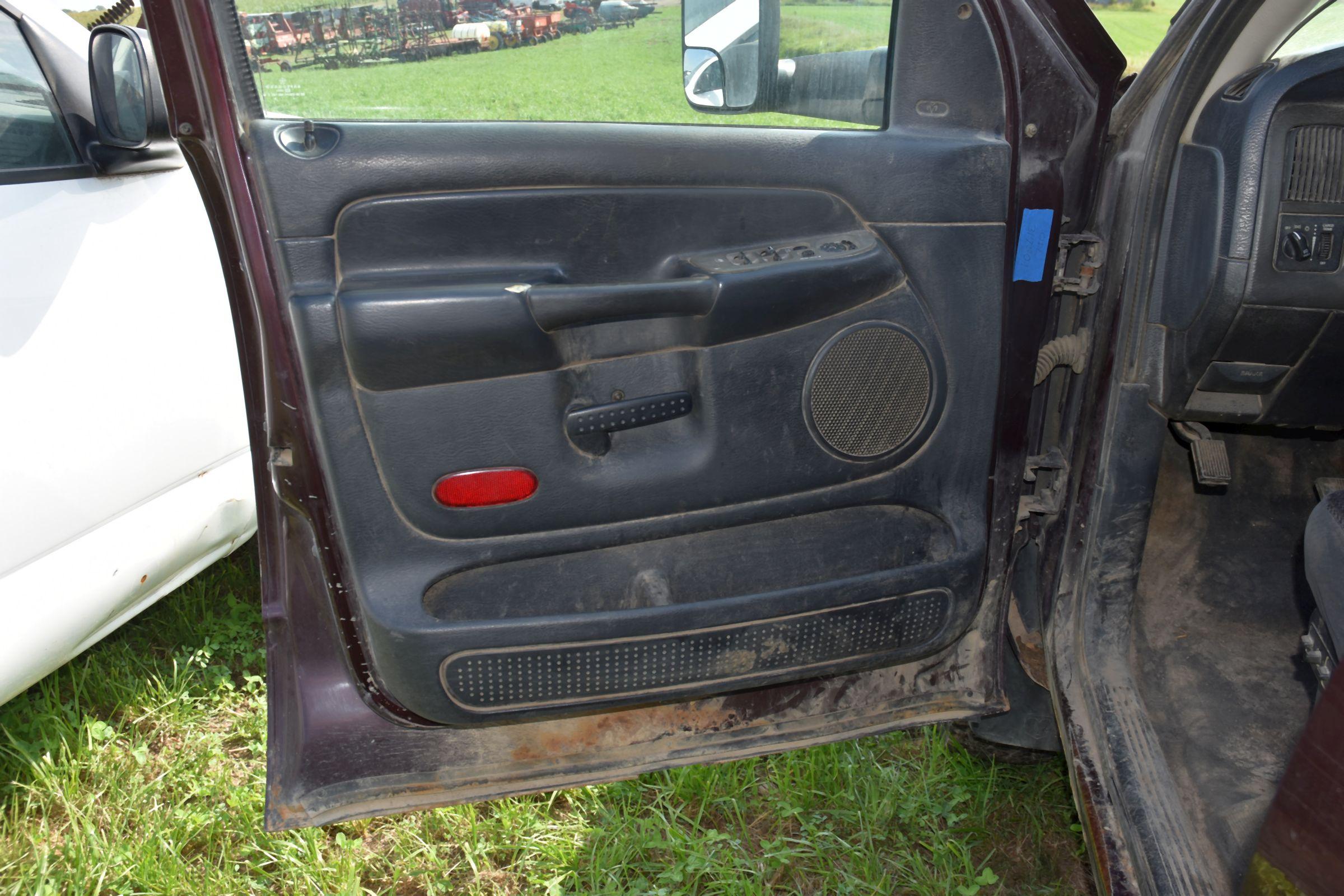 2004 Dodge Ram 2500, 5.9L Cummins Diesel, Auto, 317,698 Miles, 4x4, With 7’ Eagle American Aluminum