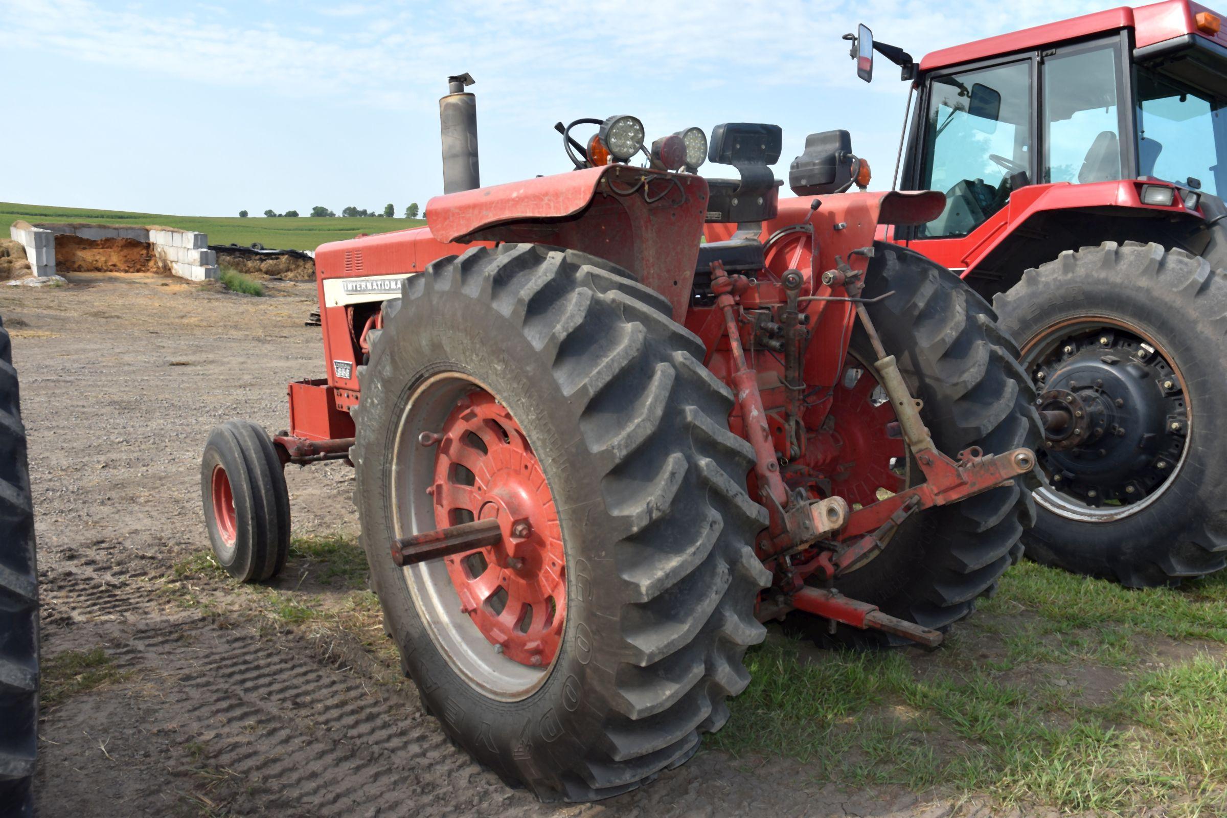 International 856 Diesel Tractor, Open Station 3140 Hours Showing, Unknown Actual Hours, Good TA, 3p