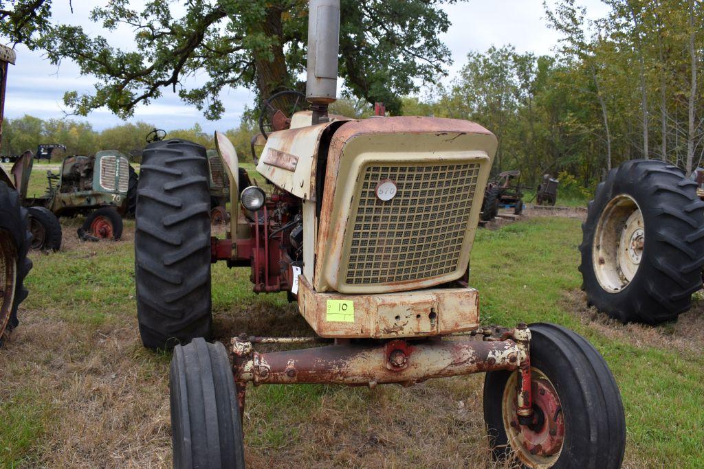 Cockshutt 570 row crop, half round fenders, diesel, non running