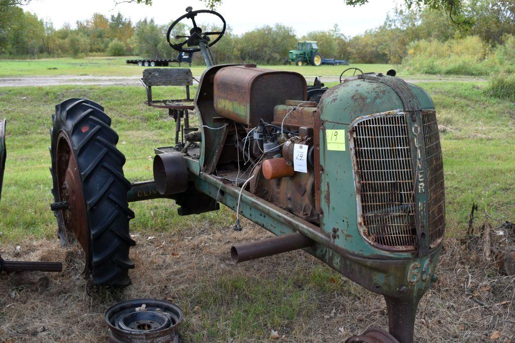 Oliver 60 row crop, gas, missing hood