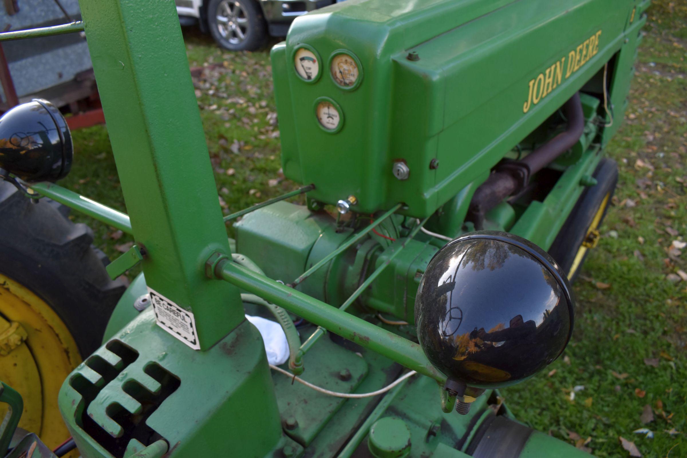 John Deere B Tractor, Elec Start, Older Restoration, N/F, Runs Good, 11.2x38 Tires, 540PTO, SN: B857