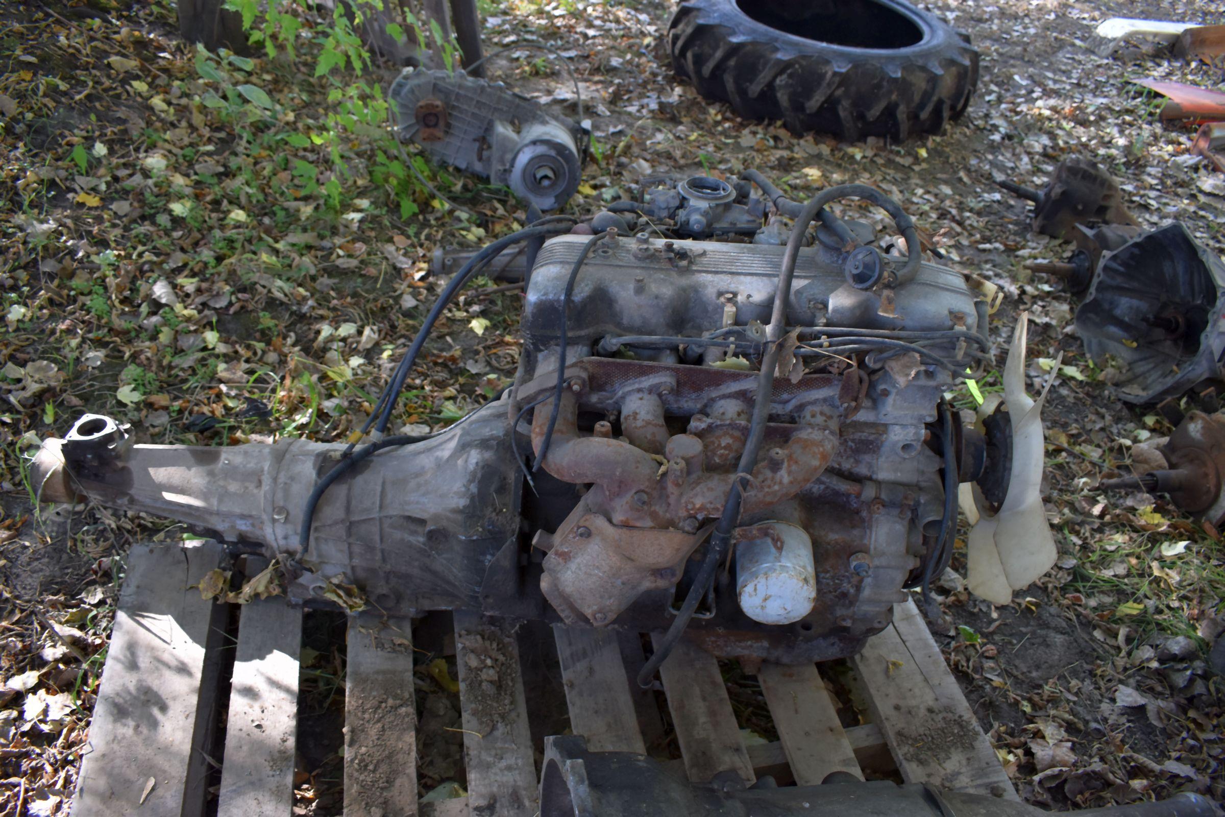 InLIne 4 Cylinder Engine With Trans, Believed To Be Chrysler, and extra transmission