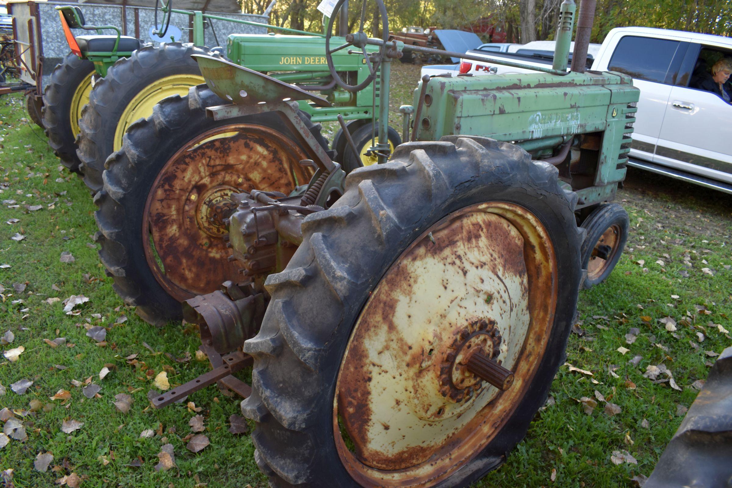 John Deere B Tractor, 540PTO, Missing Some Parts, N/F, Motor Is Free, SN: B81711