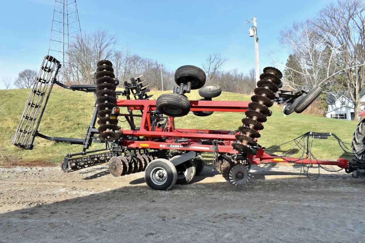 2011 Case IH 330 Turbo Till Vertical Tillage 25’, Single Point Depth Control, Rock Flex, 20” Turbo C