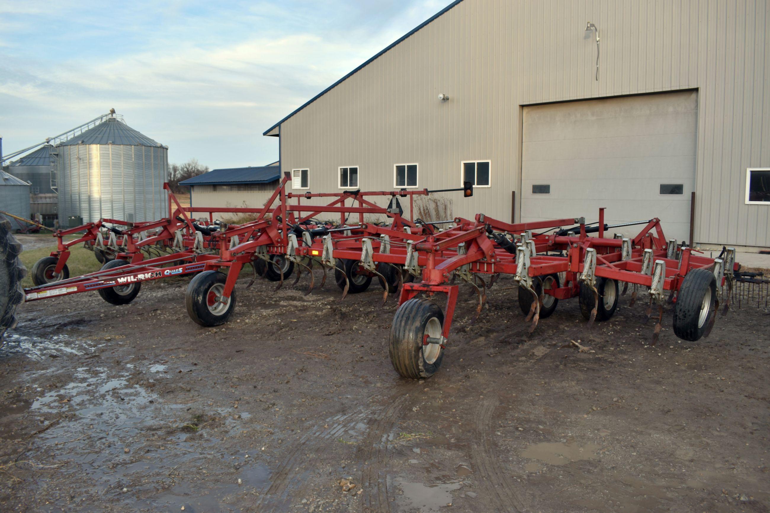 WilRich Quad 5 Field Cultivator, 46.5’ 4 Bar Harrow, Gauge Wheels, Walking Tandems All Around, SN: 4