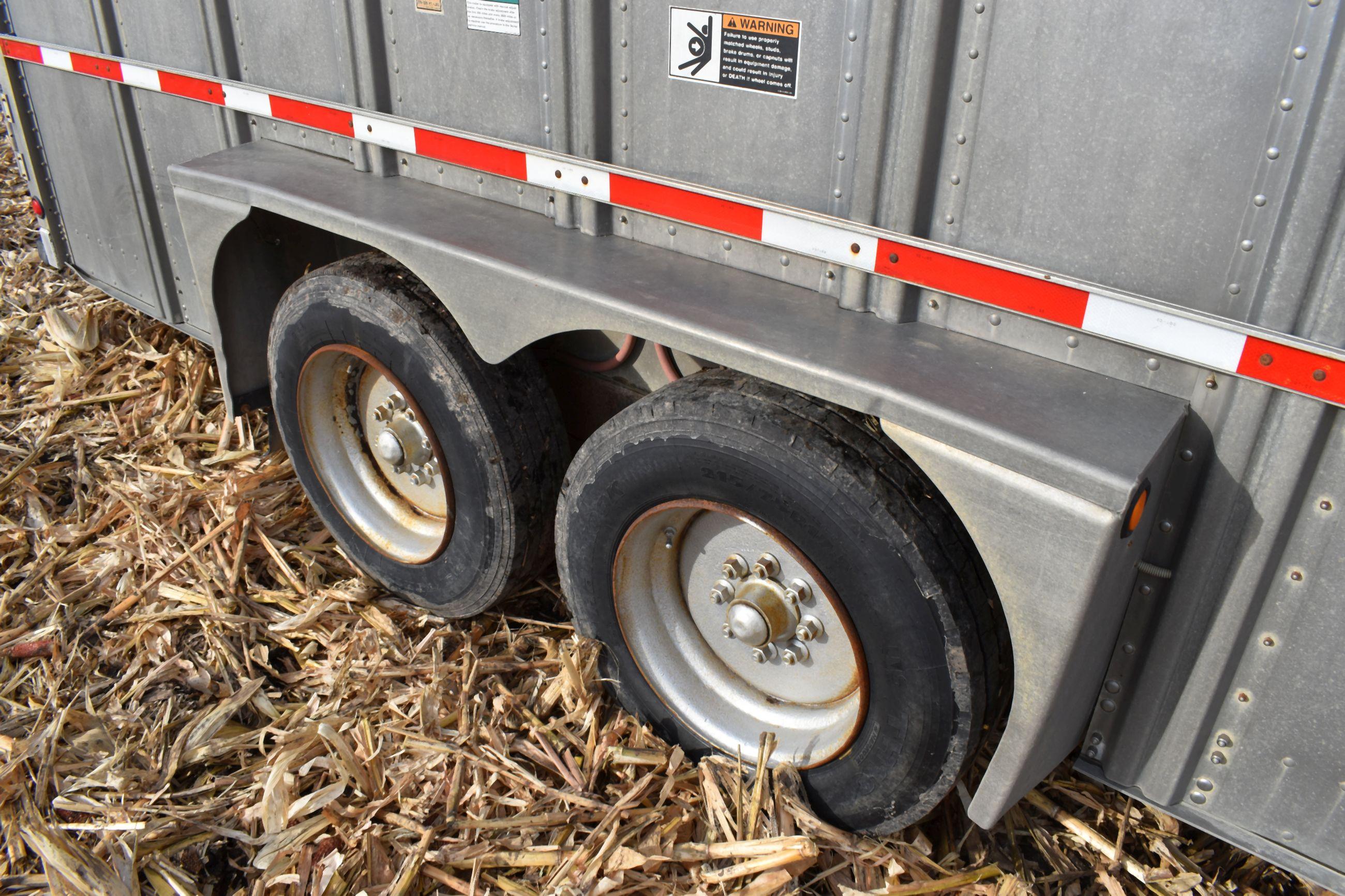 2002 Wilson Super Star All Aluminum Gooseneck Livestock Trailer, 24’x7’, 3 Compartments, 8000 lbs Ta