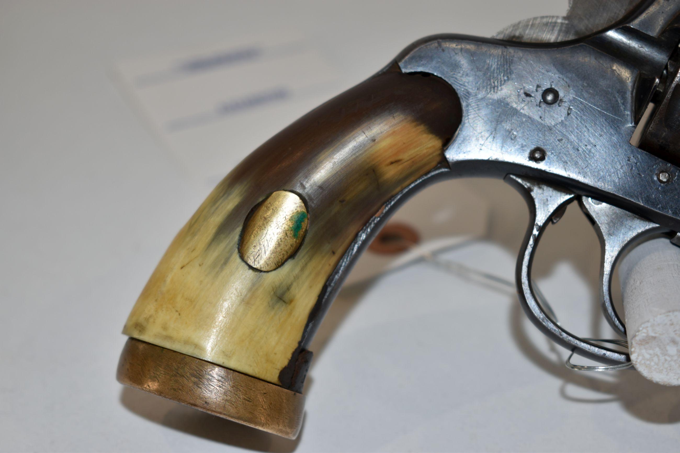 H&R Double Action Model 1904 32 Cal Revolver, 6 Shot