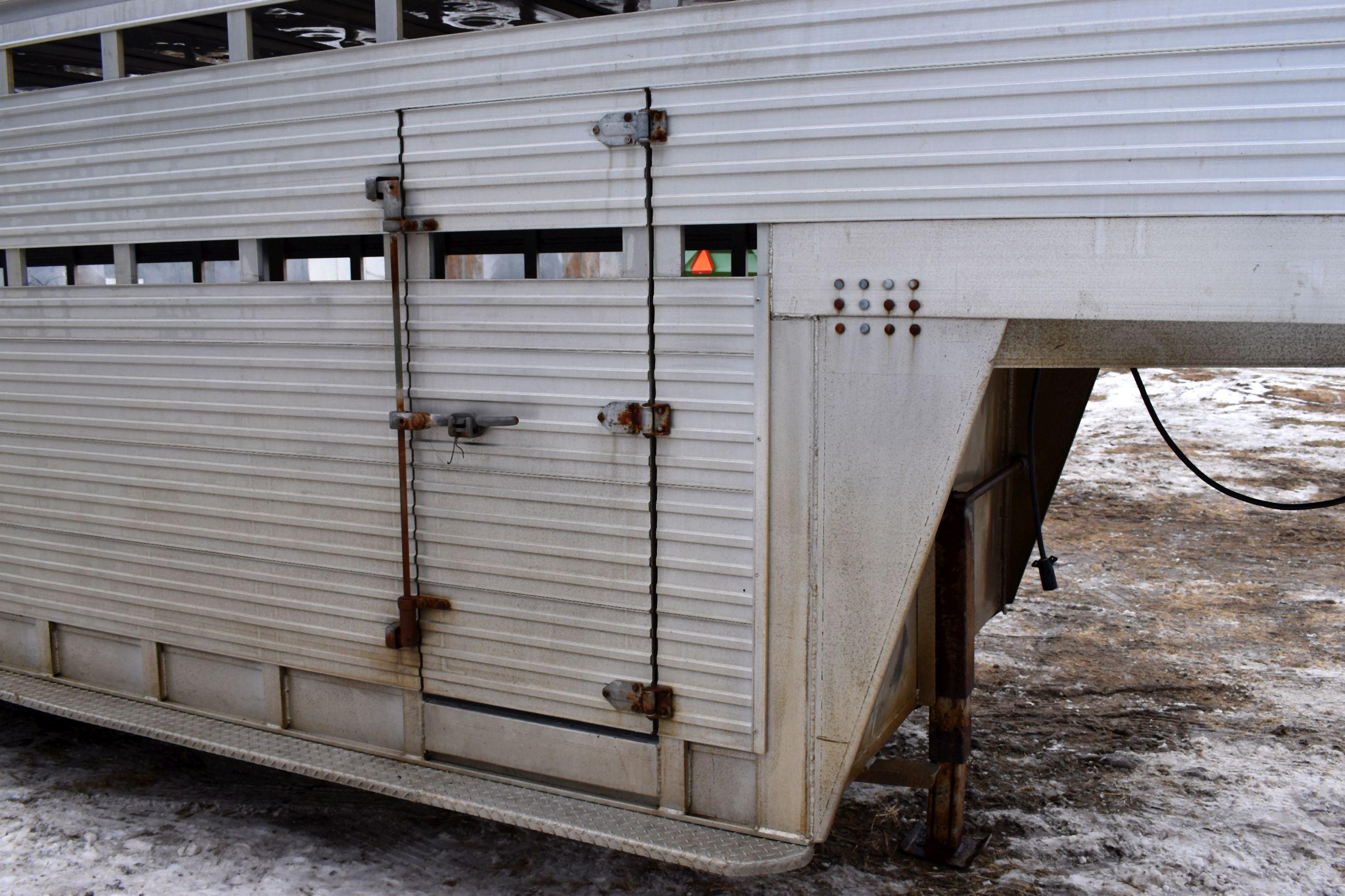 1984 Barrett 7’x24’ Gooseneck Trailer, Aluminum, Single Swing Gate, Swing Door, Spring Tandem Axle,