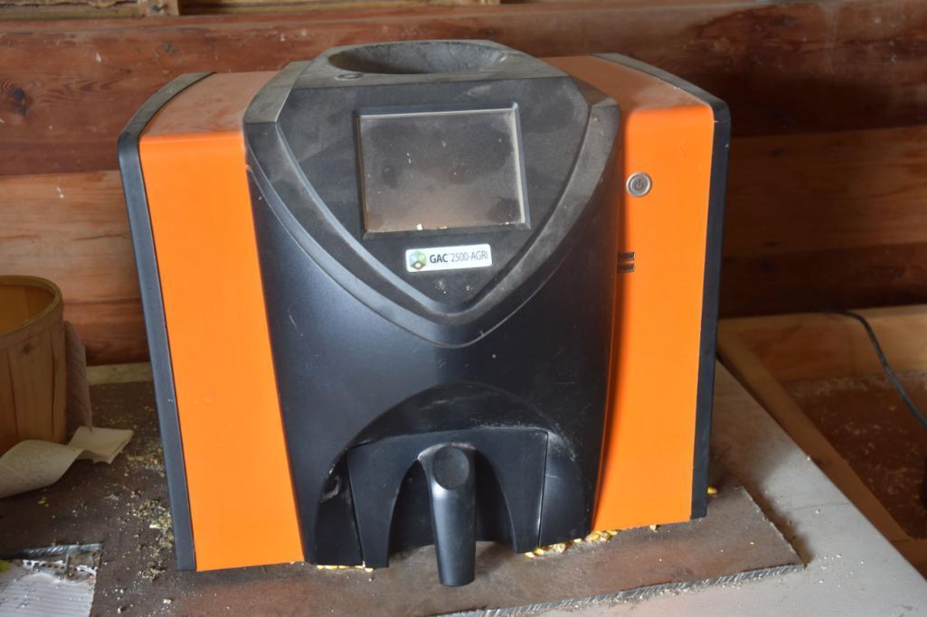 Dickey John GAC 2500 Agri, Grain Analyzer