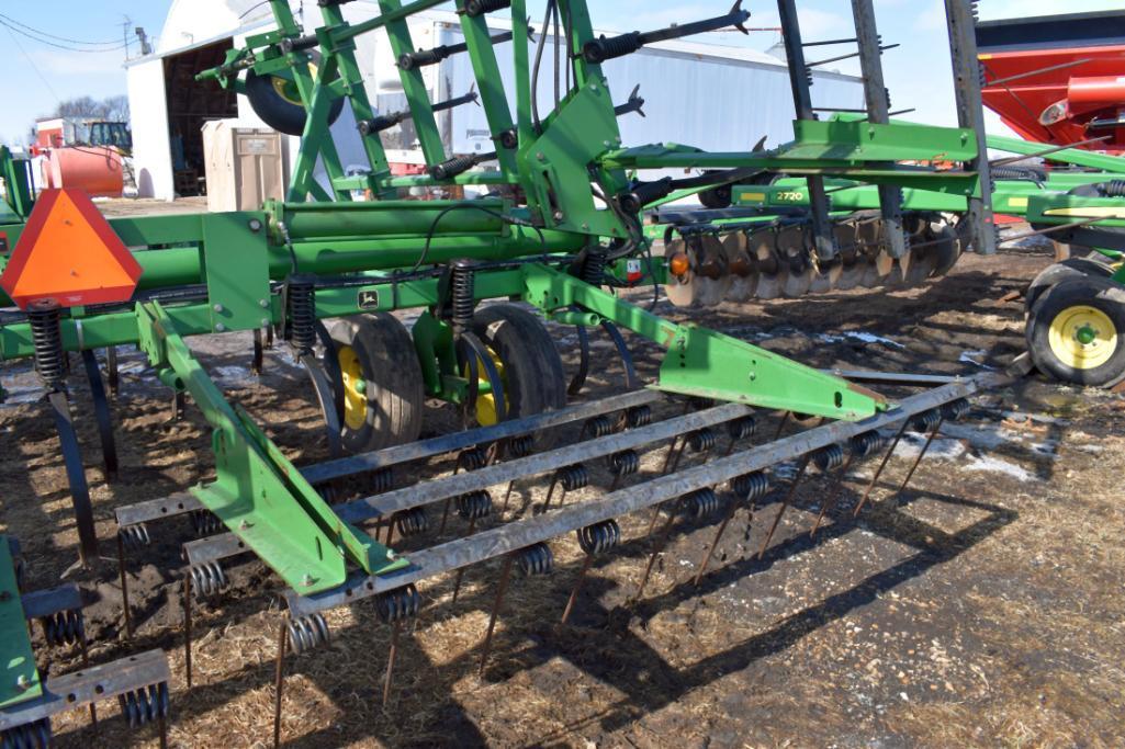 John Deere 980 Field Cultivator 45.5', Double Fold 3 Bar Tine Harrow, Big Gauge Wheels,