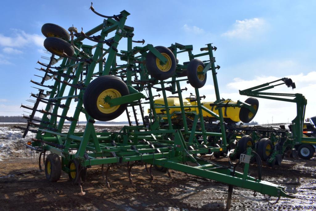 John Deere 980 Field Cultivator 45.5', Double Fold 3 Bar Tine Harrow, Big Gauge Wheels,