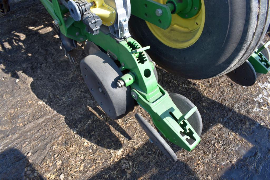 2010 John Deere 1770NT CCS Planter 16 Row 30" Liquid Fertilizer In-Furrow, Center Seed System,