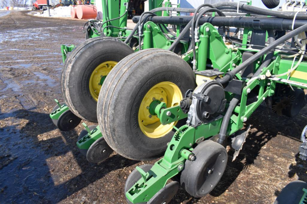 2010 John Deere 1770NT CCS Planter 16 Row 30" Liquid Fertilizer In-Furrow, Center Seed System,