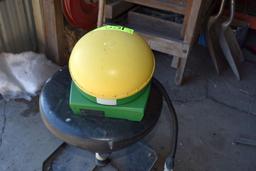 John Deere StarFire iTC Globe, SF1 Ready, SN: PCGT01C320323