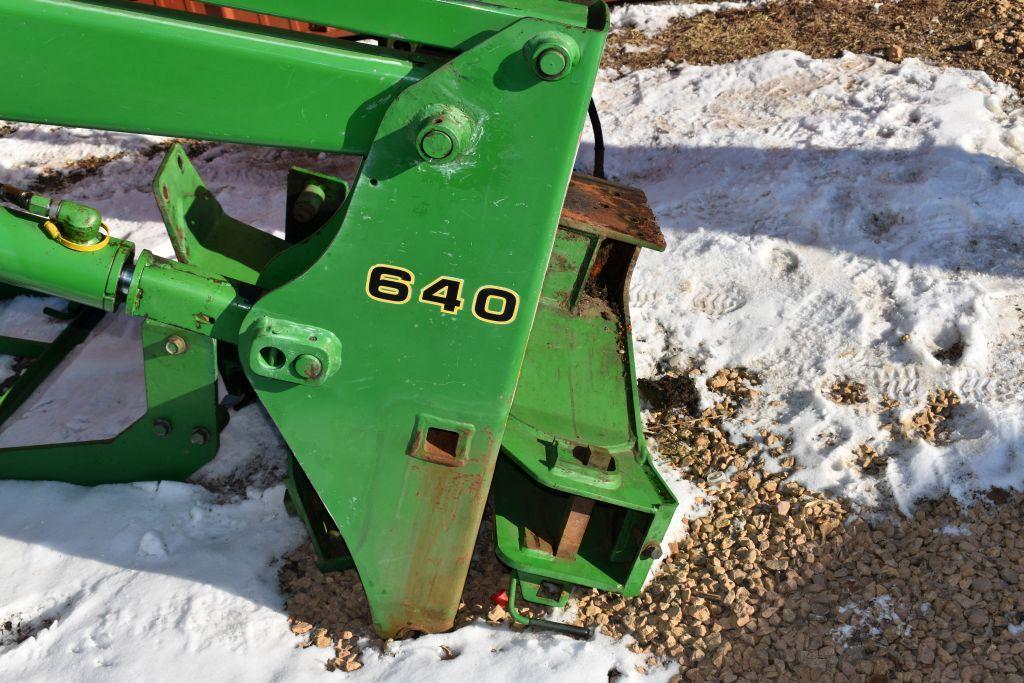 John Deere 640SL Hydraulic Loader, 79" Quick Attach Bucket, With Loader Mounts Off Of