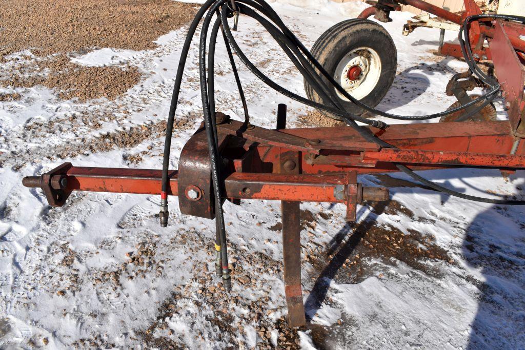 International 720 Plow, 6 x18's, On-Land 2pt Hitch, Coulters, Auto Reset