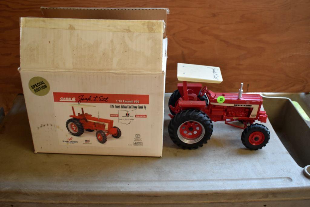 Ertl Farmall 806 Special Editon, 1/16 scale, Signed Joseph L Ertl