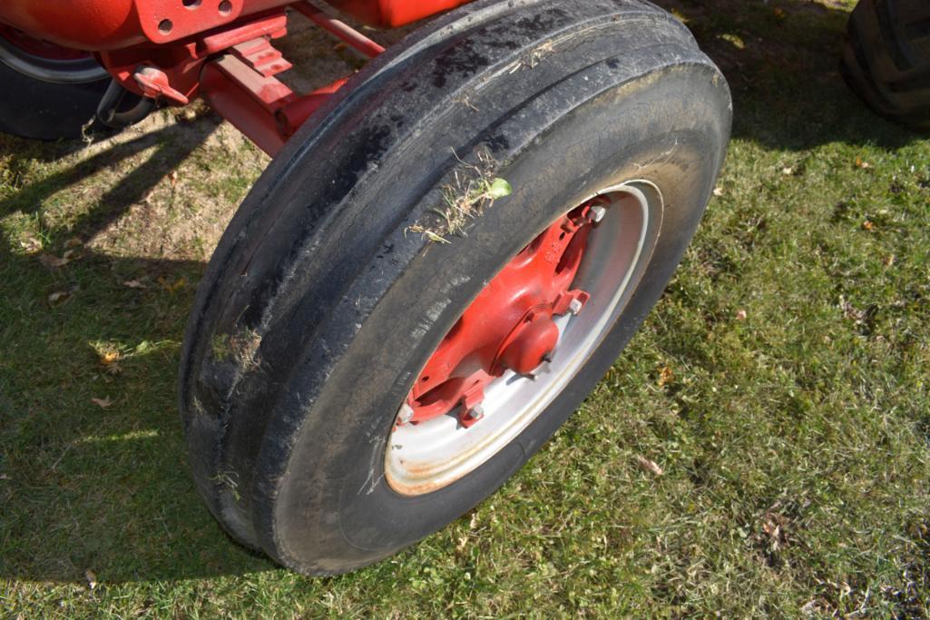 1948 McCormick-Deering W-9 Standard, Fenders, 540PTO, Belt Pully, Wheel Weights, 16.9x34 Tires,