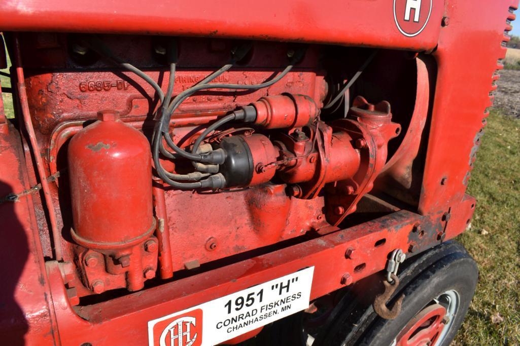 1951 Farmall H, Gas, Narrow Front, 12.4x38 Tires, Belt Pully, 540PTO, Wheel Weights, Restored, Runs,