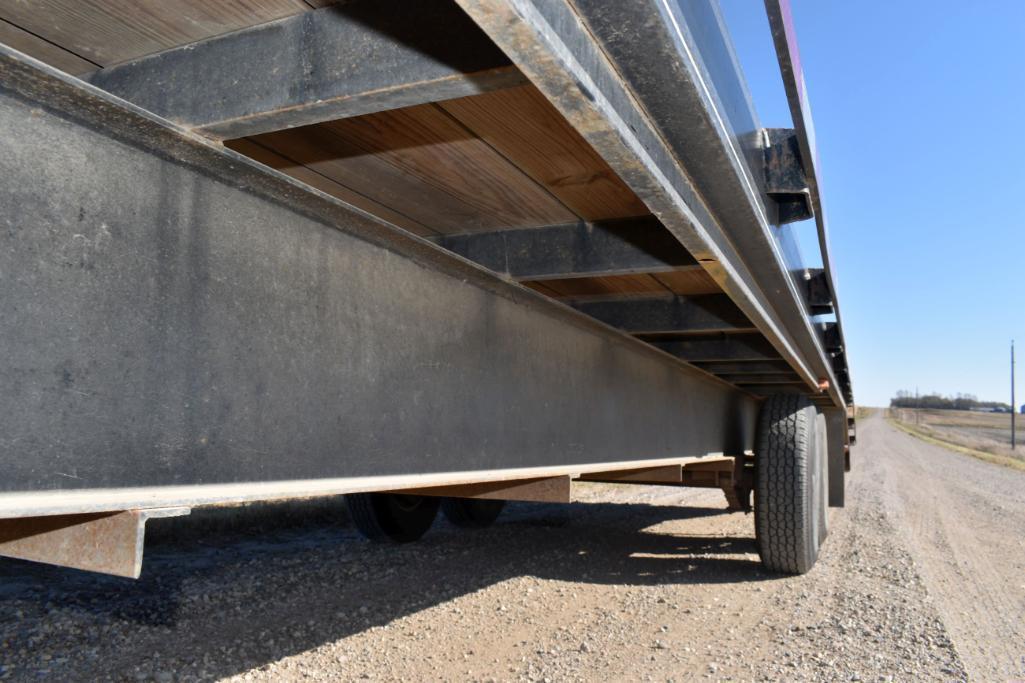 1998 Blair Gooseneck Trailer, 24' Deck, 4' Dove Tail, 102" Wide, Tandem 7,000lbs Axles, Ramps, Side