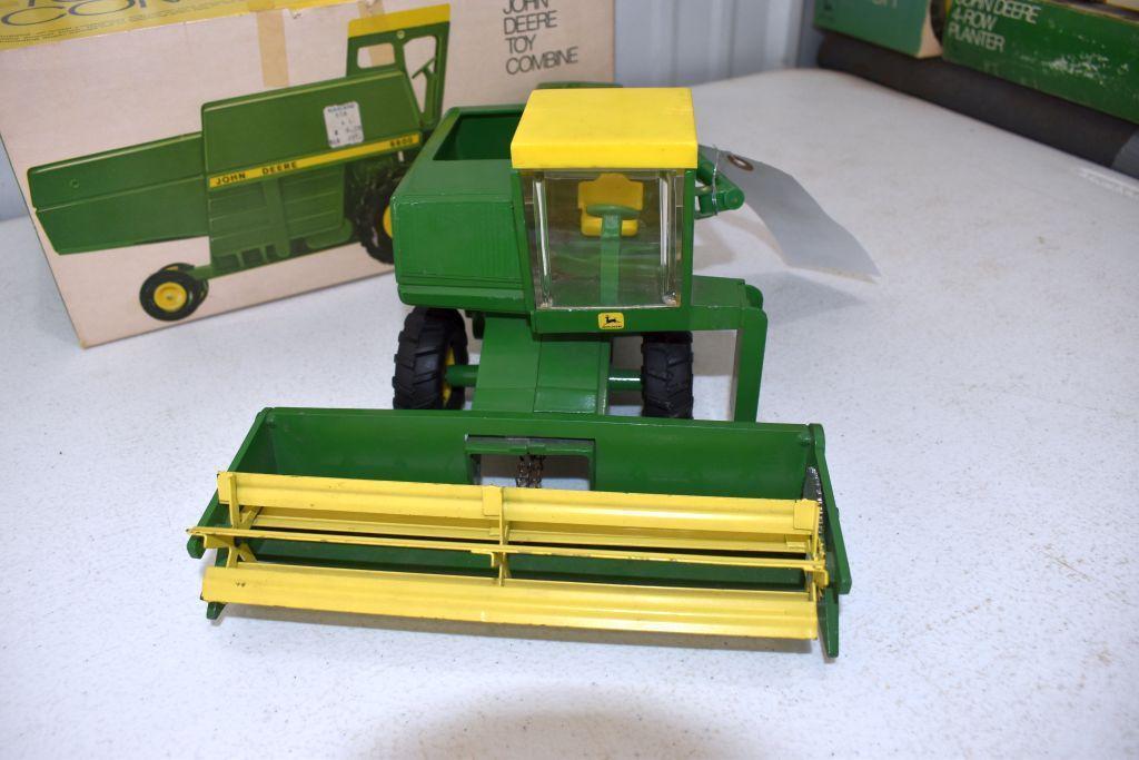 Ertl John Deere Original Ice Cream Box 6600 Combine Box in Good Condition Show Wear