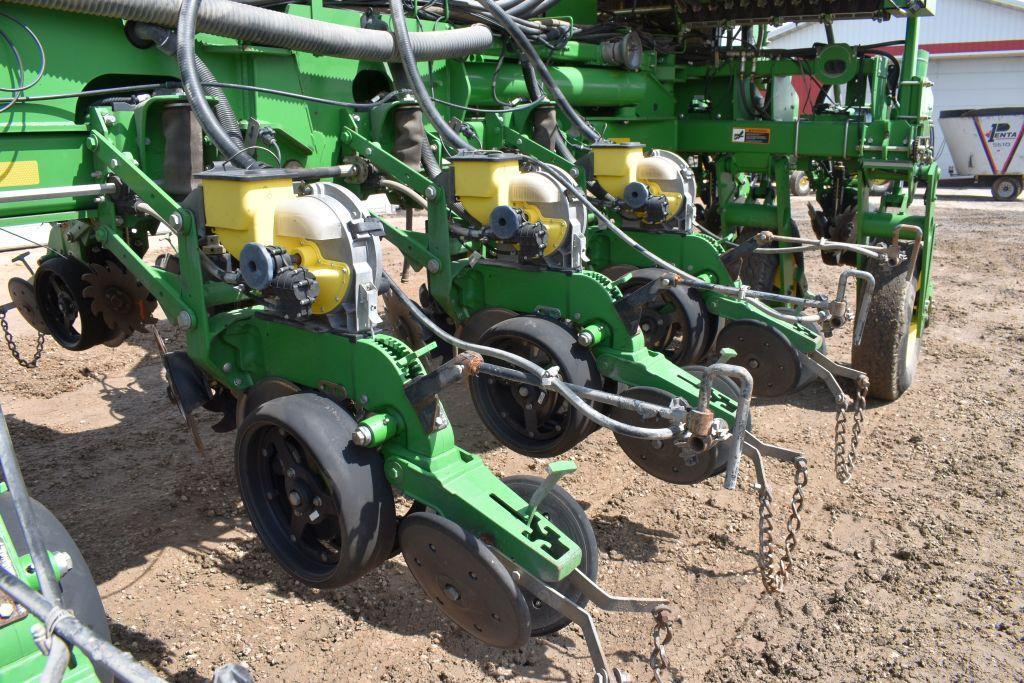 2012 John Deere 1770NT CCS Planter, 24 Row 30", Electric Row Shutoffs, Vacuum, Air Down