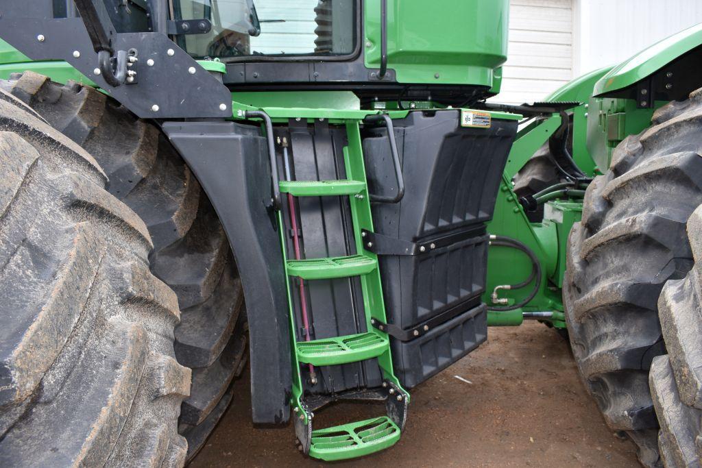 2014 John Deere 9560R 4WD Tractor, 2952 Hours, 800/70R38 Duals at 70%, Power Shift,