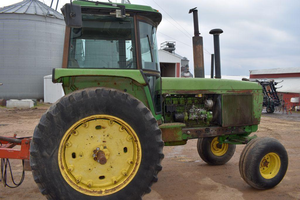 John Deere 4430 2WD Tractor, Hours Unknown, 8 Speed Power Shift, 540/1000PTO, 2 Hydraulics,