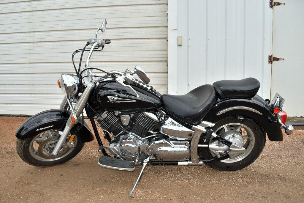 2004 Yamaha V-Star 1100 Classic Motorcycle, 12,367 Miles