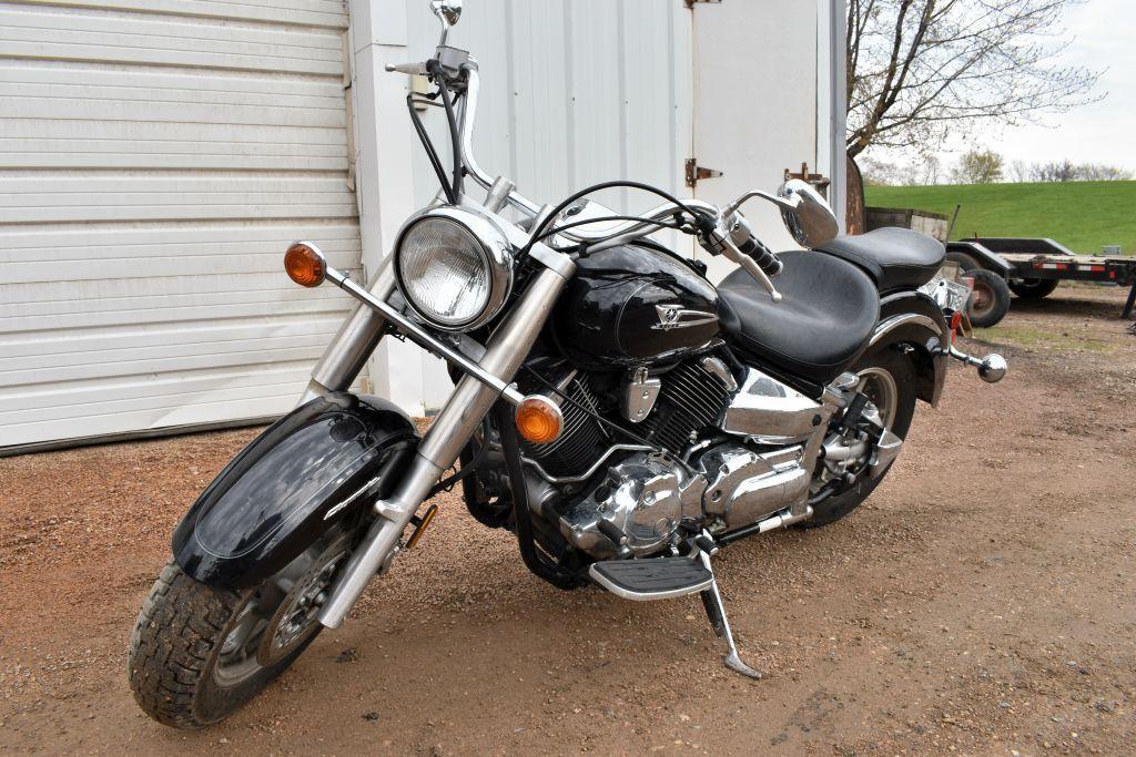 2004 Yamaha V-Star 1100 Classic Motorcycle, 12,367 Miles