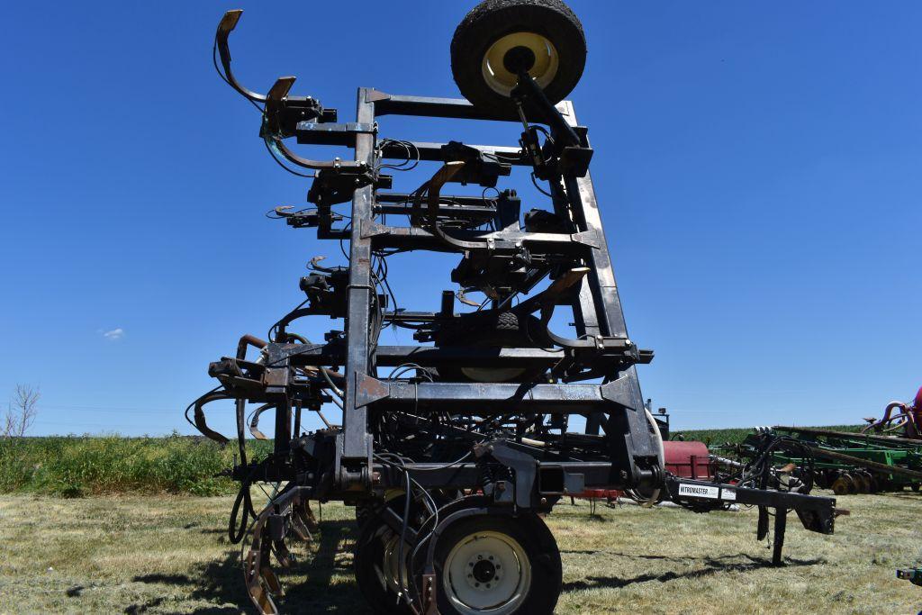 Nitro Master 8500 Series Anhydrous Tool Bar, 62.5', 25 Shank, 30" Spacing, Pull Type, Raven