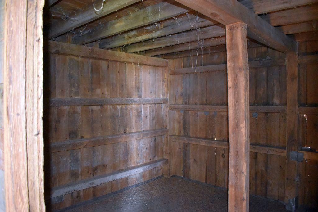 Approx. 1890's Old Wooden Granary 16' x 32', Old Weather Boards